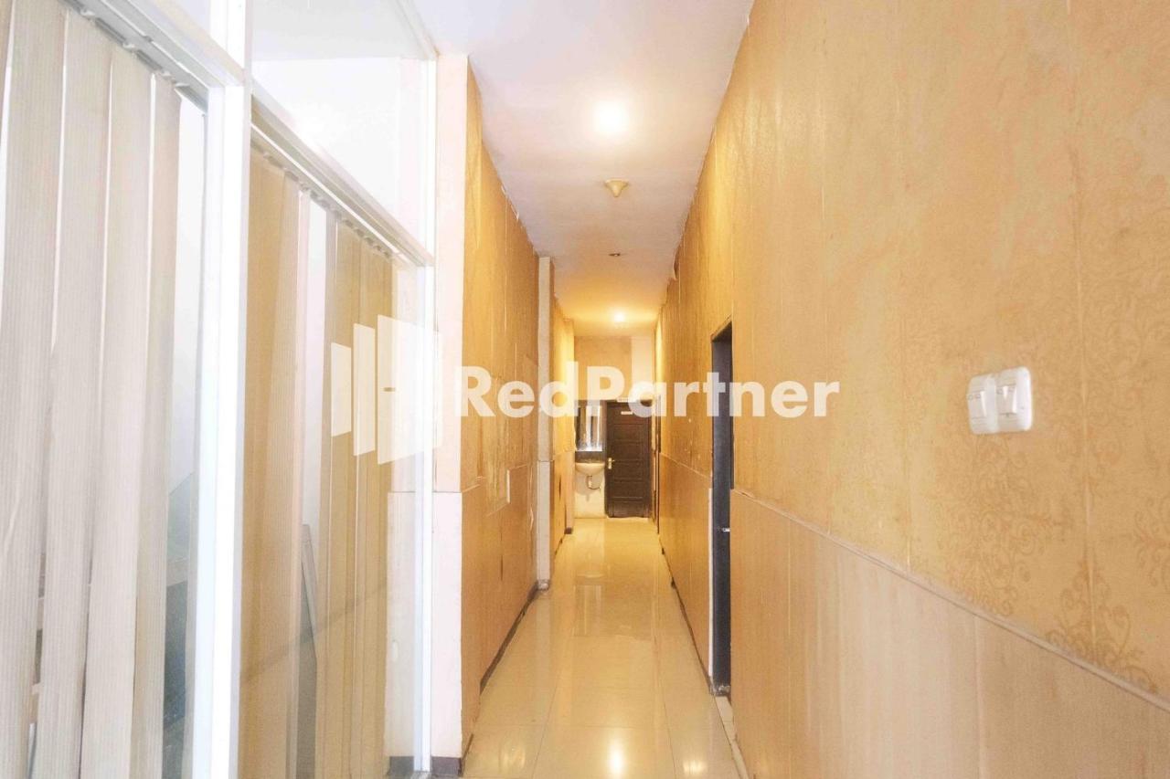 Hotel Permata Makassar Mitra Reddoorz Balangberu Exterior photo