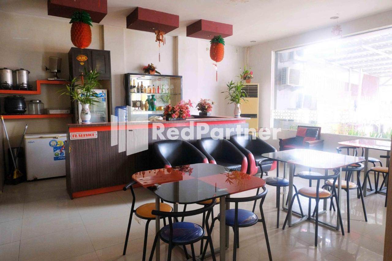 Hotel Permata Makassar Mitra Reddoorz Balangberu Exterior photo